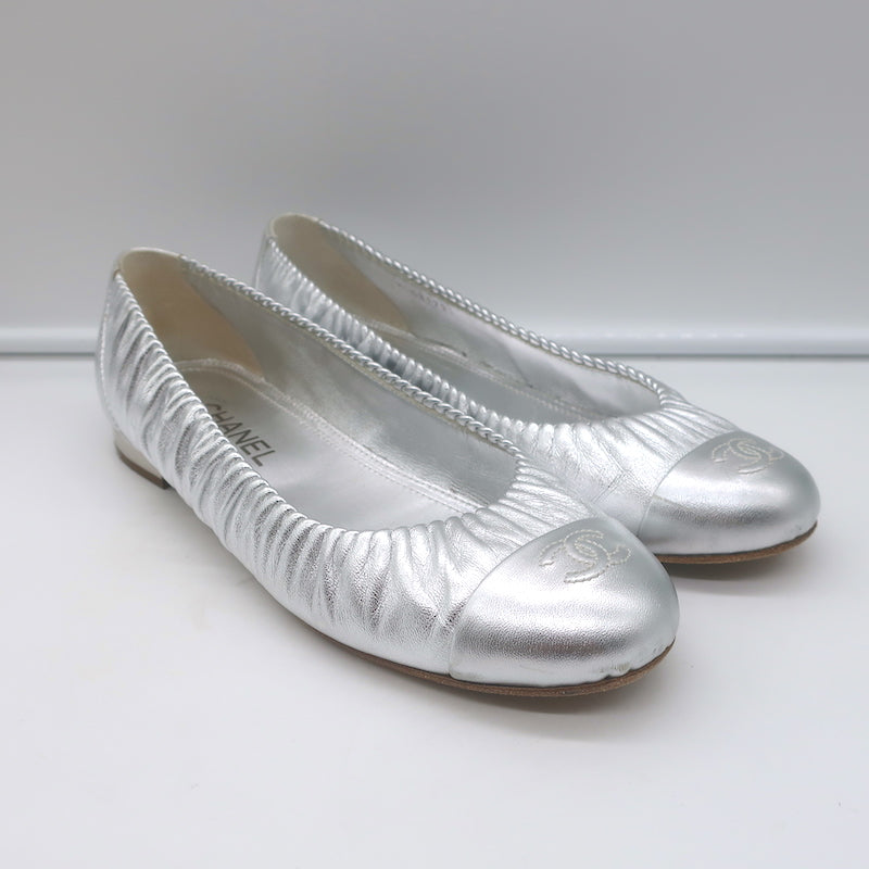 Pre-loved/Used Chanel Women&