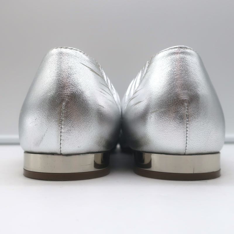 Chanel 16P CC Cap Toe Ballet Flats Silver Metallic Ruched Leather Size 41