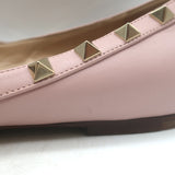 Authentic Valentino Rockstud pointed-toe ballet flats in powder-pink leather, pre-owned, lightly worn