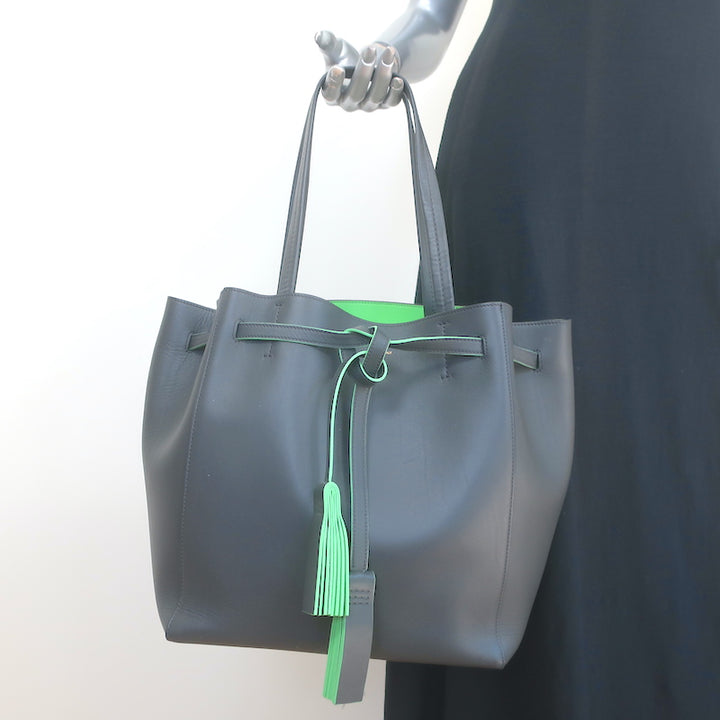 Pre-loved/Used Celine Handbags: $1150
