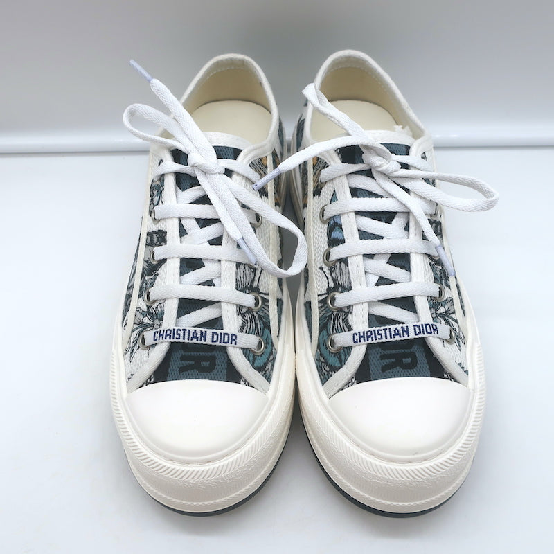 Christian Dior Walk&