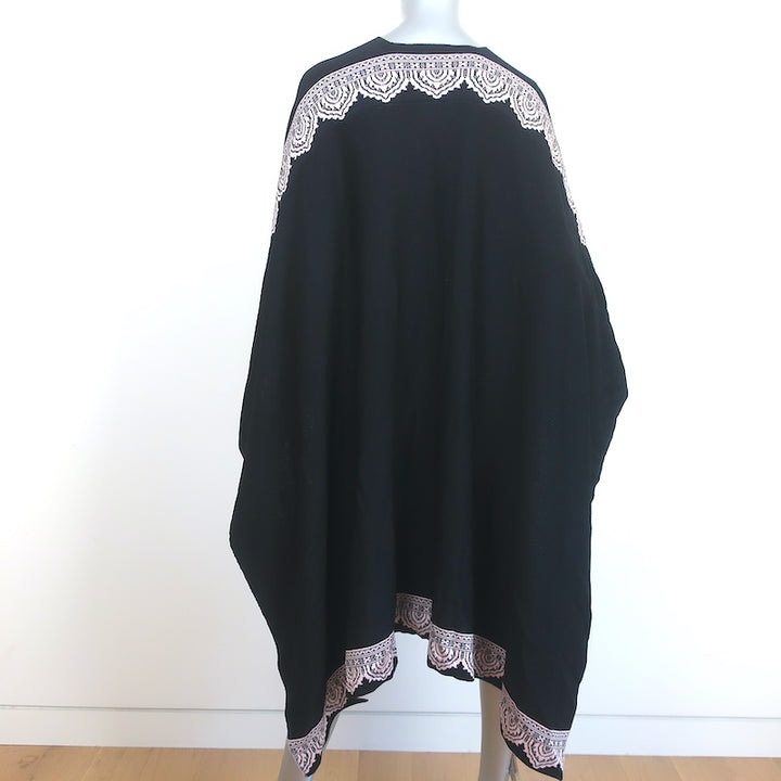 St. John Collection by Marie Gray Wrap Shawl Black/Light Pink Intarsia Knit