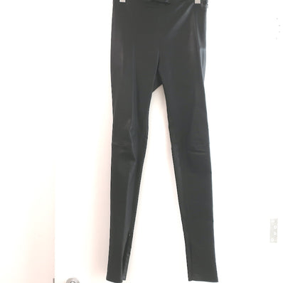 Pre-loved/Used Balenciaga Women's Pants: $295