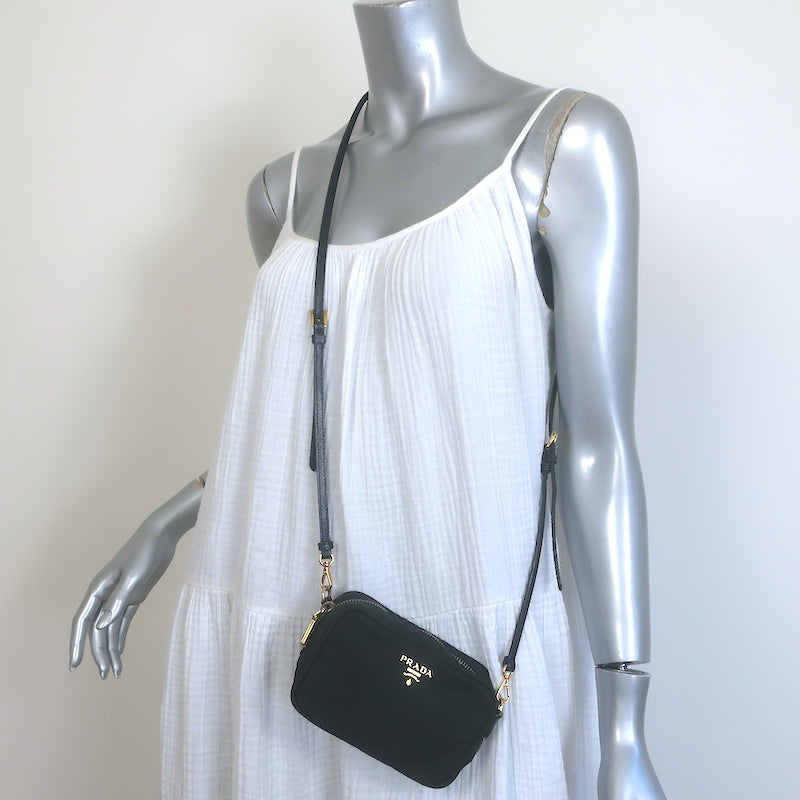 Pre-loved/Used Prada Handbags: $630
