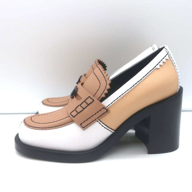 Chanel CC Penny Loafer Pumps Beige &amp; Cream Leather Size 36 NEW