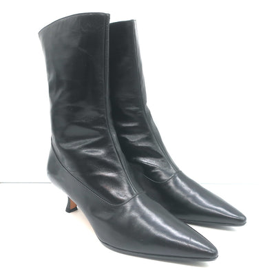 Pre-loved/Used Manolo Blahnik Women's Boots: $350