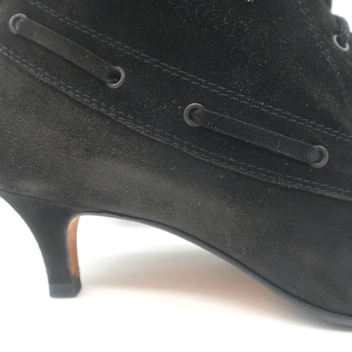 Manolo Blahnik Lace-Up Ankle Boots Black Suede Size 38.5 Pointed Toe Kitten Heel