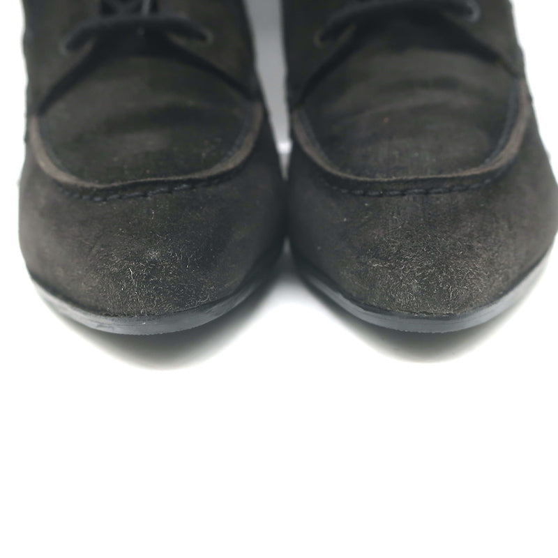 Manolo Blahnik Lace-Up Ankle Boots Black Suede Size 38.5 Pointed Toe Kitten Heel
