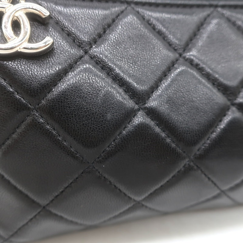 Chanel 2008 Quilted Cosmetic Bag Black Lambskin Leather Pouch