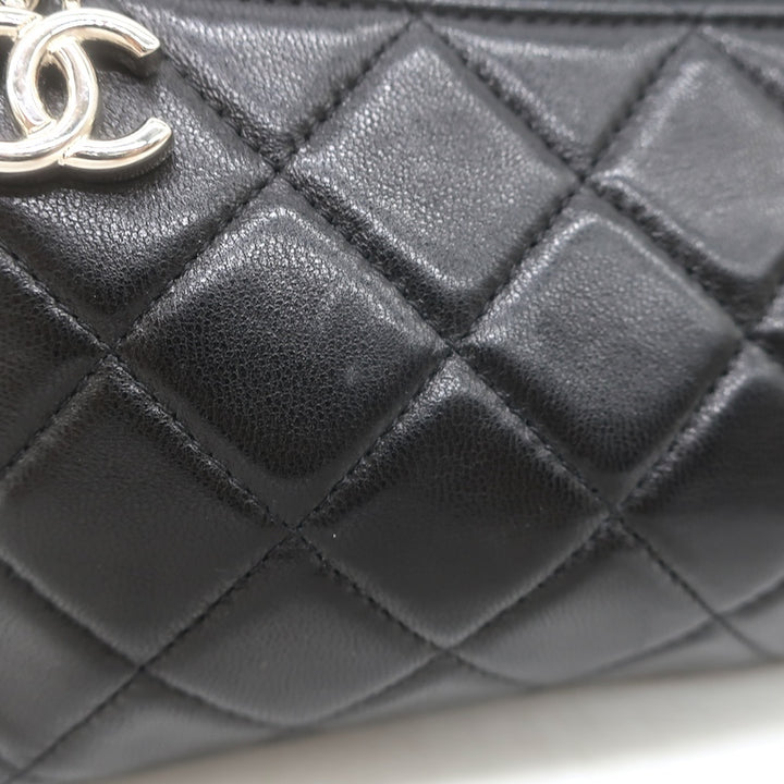 Chanel 2008 Quilted Cosmetic Bag Black Lambskin Leather Pouch
