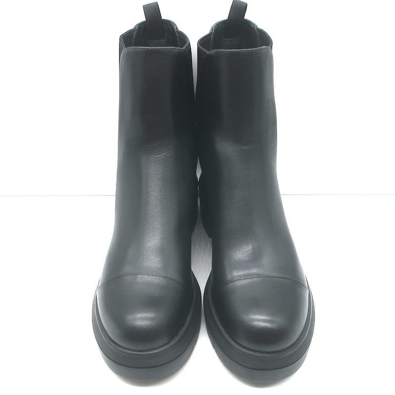 Stuart Weitzman Norah Lug Sole Chelsea Boots Black Leather Size 9.5 C NEW