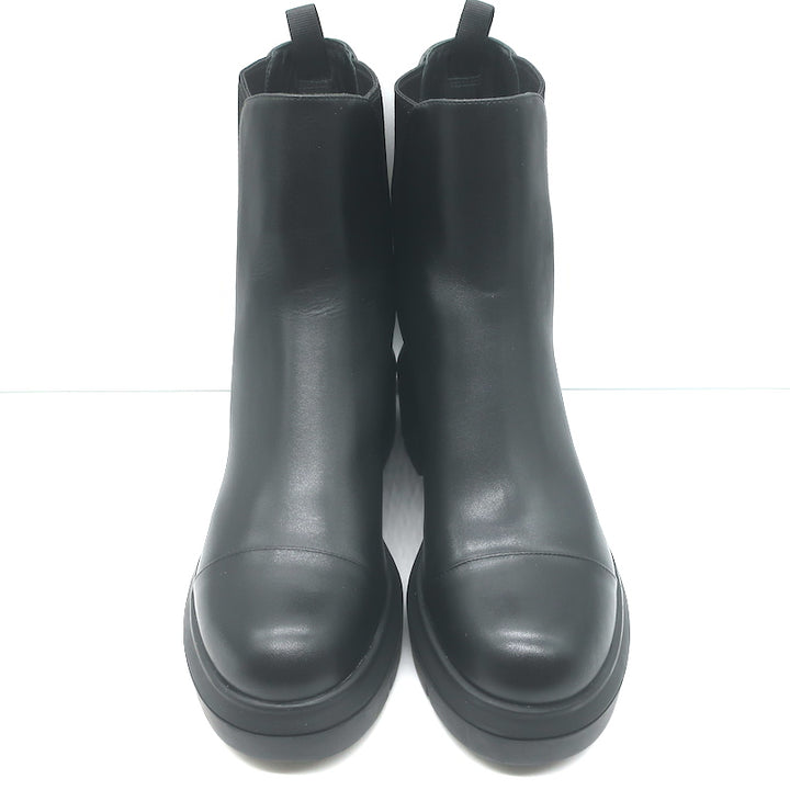 Stuart Weitzman Norah Lug Sole Chelsea Boots Black Leather Size 9.5 C NEW