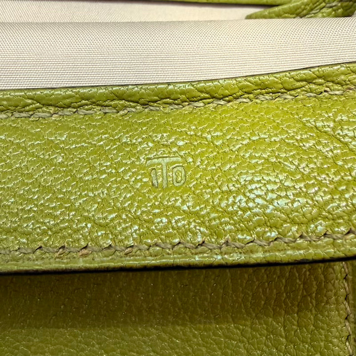 Hermes 2002 Karo GM Pouch Vert Anis Chevre Mysore Leather Cosmetic Bag