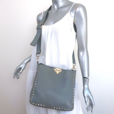 Pre-loved/Used Valentino Handbags: $950