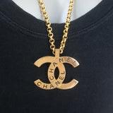Vintage Chanel 98P Interlocking CC Logo Necklace Gold