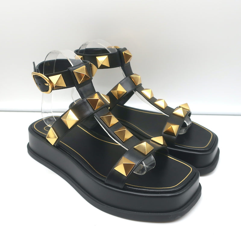 Pre-loved/Used Valentino Women's Heels: $830