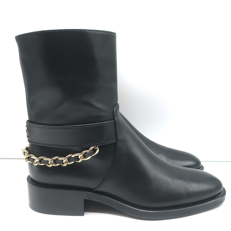 Chanel 22A CC Chain Short Riding Boots Black Leather Size 39 Ankle Boots