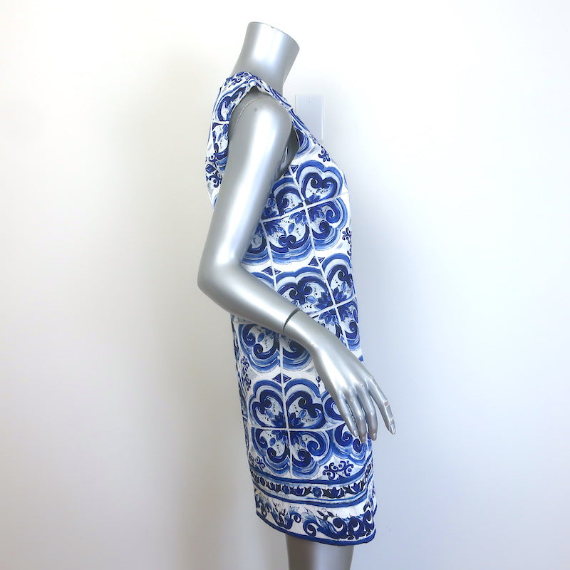 Dolce &amp; Gabbana Majolica Print Brocade Sleeveless Mini Dress Blue/White Size 42