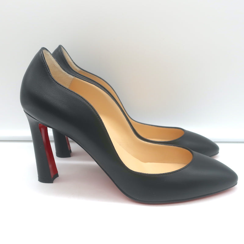 Christian Louboutin Agneska Scalloped Leather Pumps Black Size 39