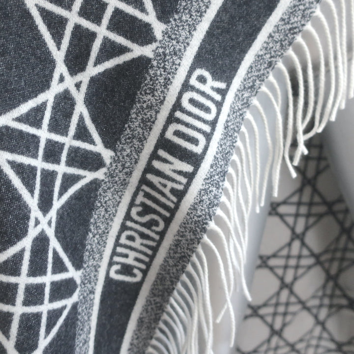 Christian Dior Cashmere Macrocannage Throw Blanket Ivory/Black NEW