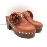 Chanel 23P Camellia Platform Clogs Brown Leather Size 38 High Heel Mules