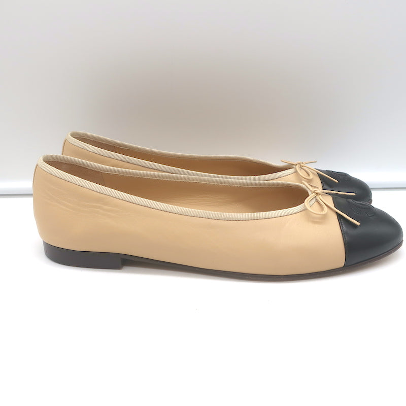 Chanel CC Cap Toe Bow Ballet Flats Beige/Black Lambskin Leather Size 42