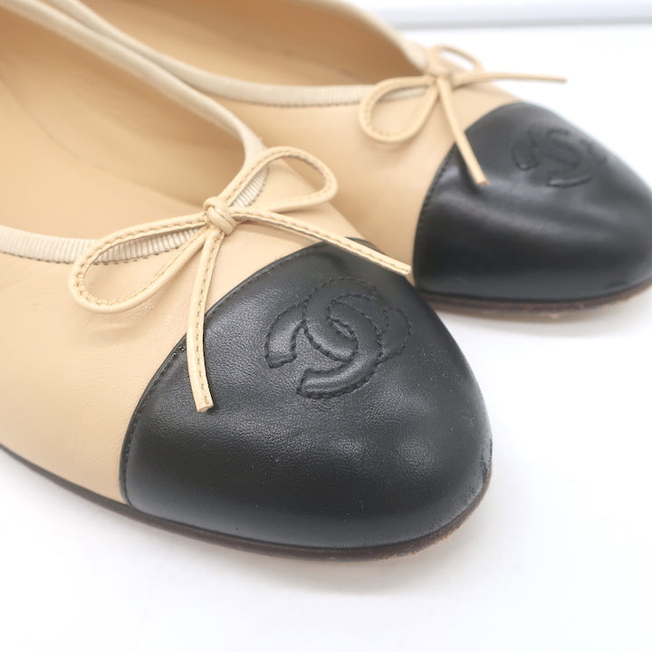 Chanel CC Cap Toe Bow Ballet Flats Beige/Black Lambskin Leather Size 42