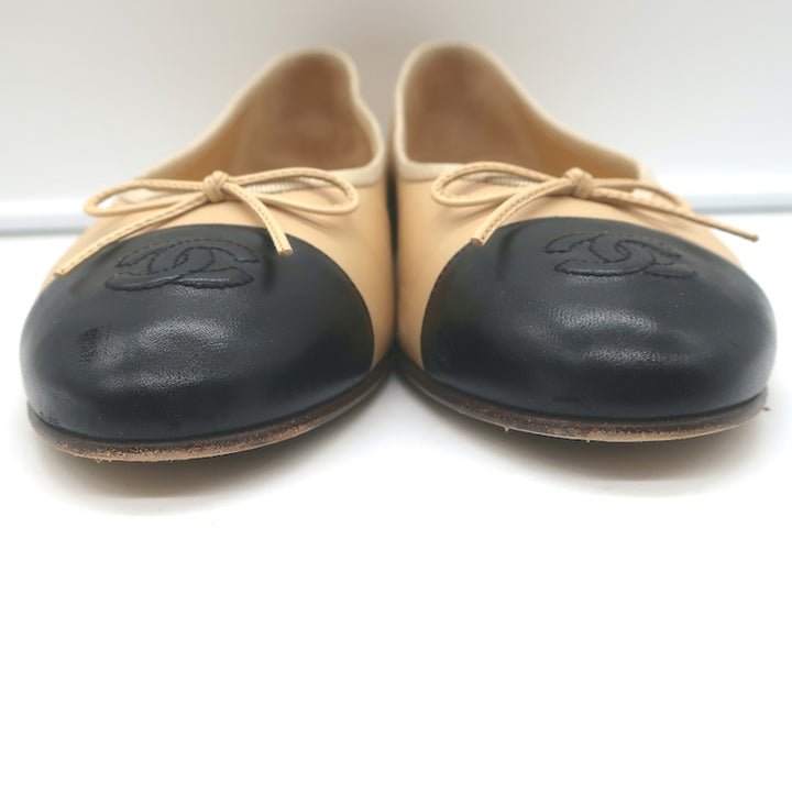 Chanel CC Cap Toe Bow Ballet Flats Beige/Black Lambskin Leather Size 42