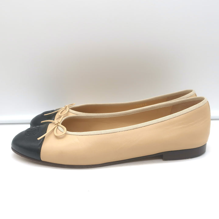 Chanel CC Cap Toe Bow Ballet Flats Beige/Black Lambskin Leather Size 42