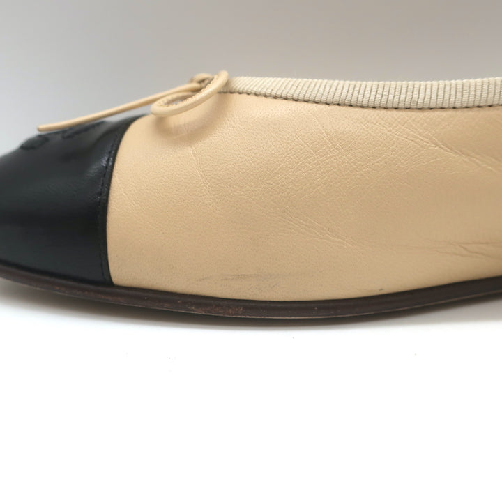 Chanel CC Cap Toe Bow Ballet Flats Beige/Black Lambskin Leather Size 42