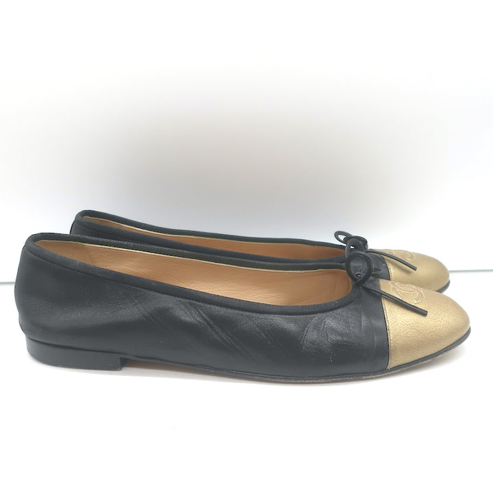 Chanel CC Cap Toe Bow Ballet Flats Black &amp; Metallic Gold Leather Size 42