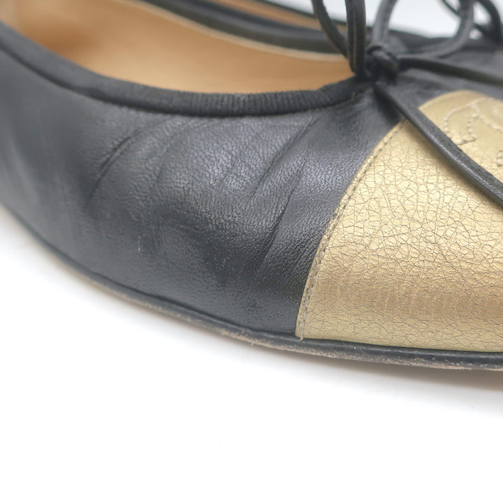 Chanel CC Cap Toe Bow Ballet Flats Black &amp; Metallic Gold Leather Size 42