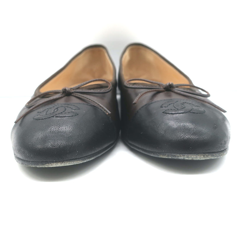 Chanel CC Cap Toe Bow Ballet Flats Dark Brown/Black Lambskin Leather Size 42