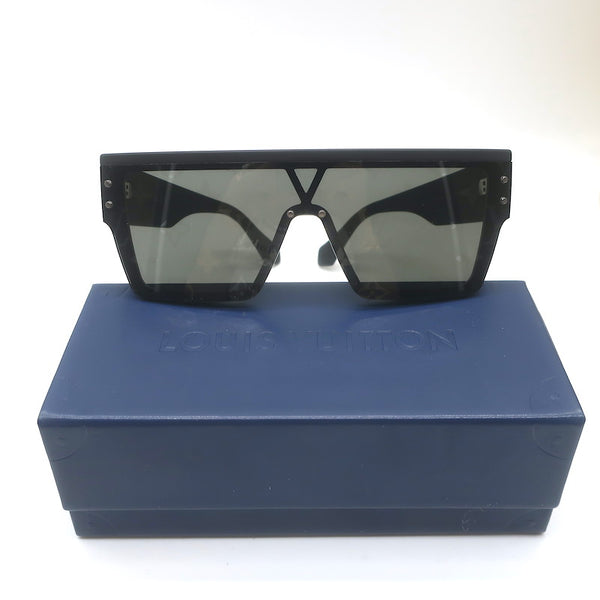 Louis Vuitton LV Waimea L Monogram Sunglasses Black Z1583W 93L