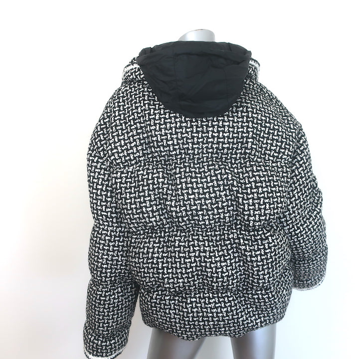 Chanel 20N Coco Neige Tweed Down Puffer Jacket Black/White Size 42 NEW