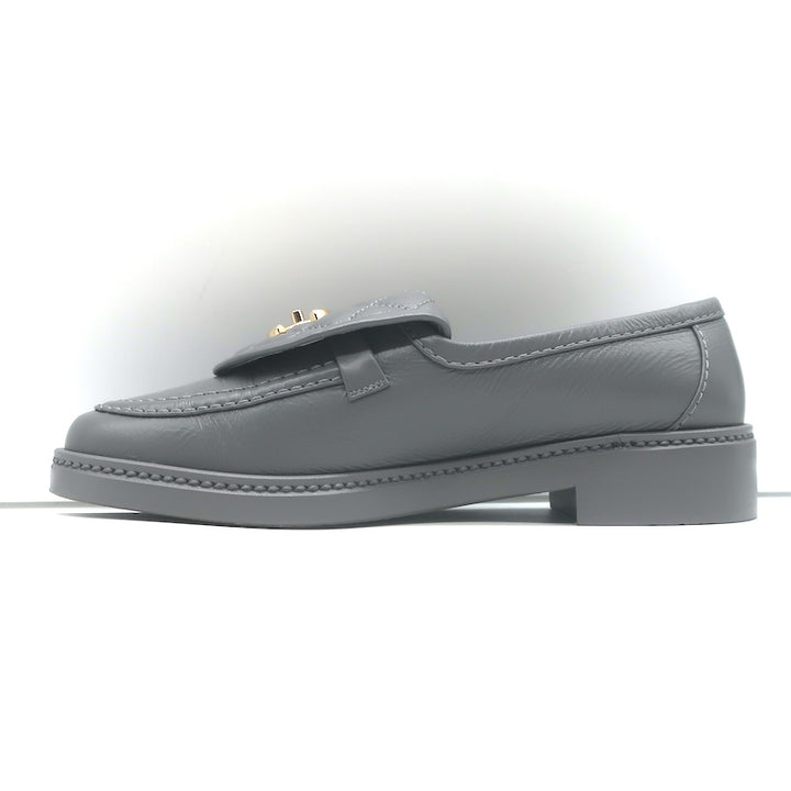 Chanel Quilted Flap CC Turnlock Loafers Gray Leather Size 37.5