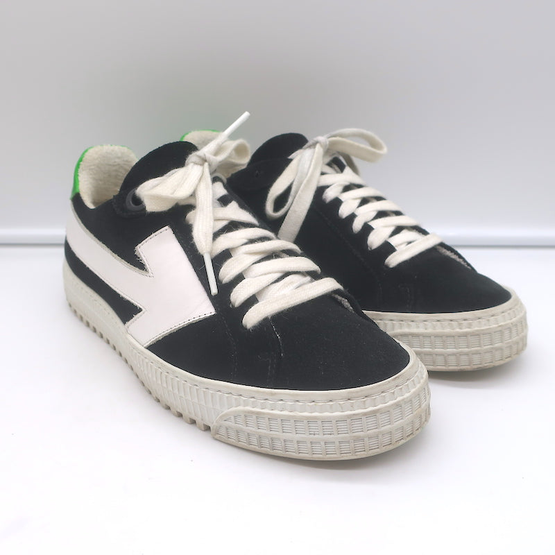 Pre-loved/Used Off-White Women's Athletic Shoes: $115