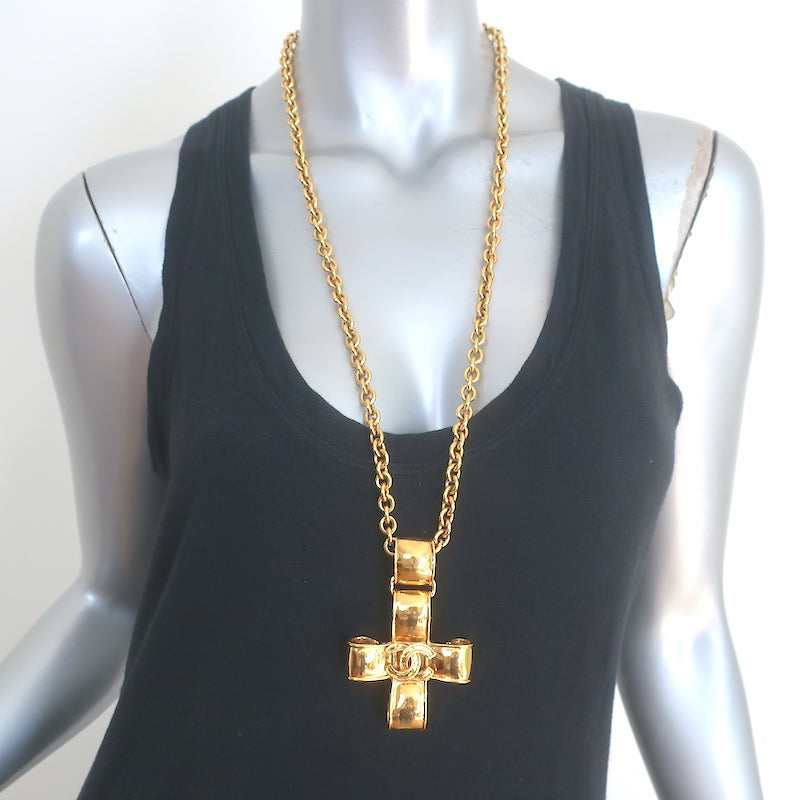 Pre-loved/Used Chanel Women&