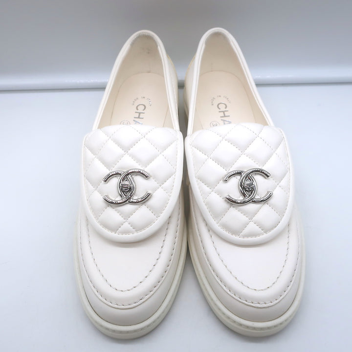 Chanel 20B CC Turn Lock Quilted Tab Loafers White Leather Size 37.5
