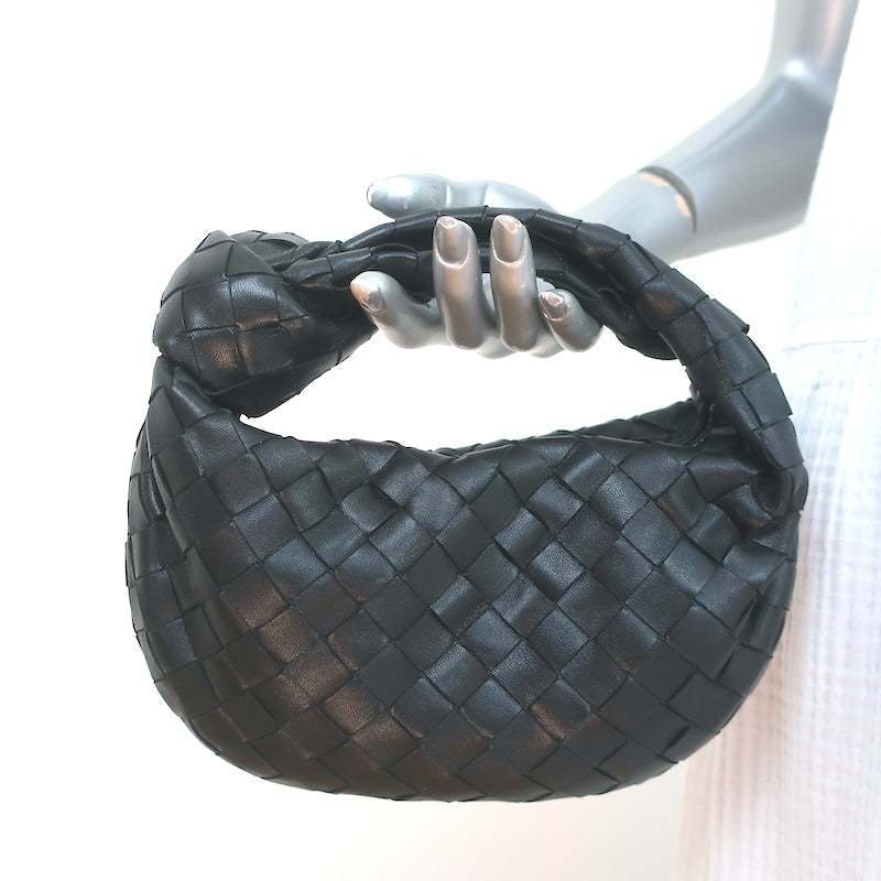 【BOTTEGA VENETA】JODIE HOBO BAG MINI Bottega Veneta - Mini Jodie New Sage Leather Hobo Bag
