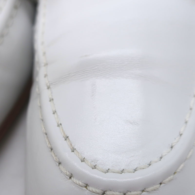 Chanel Pearl &amp; Chain-Embellished Loafers White Leather Size 39