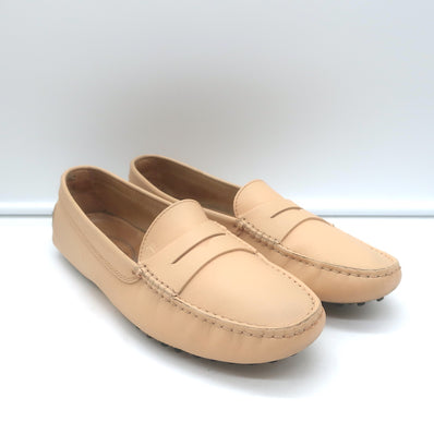 Pre-loved/Used Tod's Women's Flats: $175