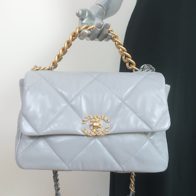 Chanel 19 20P Large Flap Bag Grey Quilted Leather Crossbody NEW