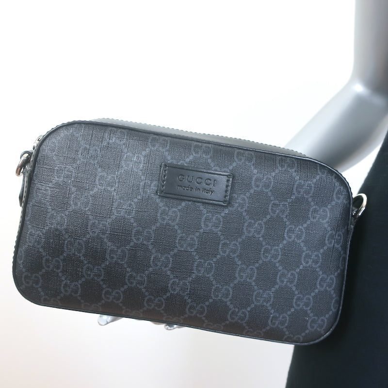 Gucci Small GG Supreme Crossbody Camera Bag Black Monogram Canvas &amp; Leather