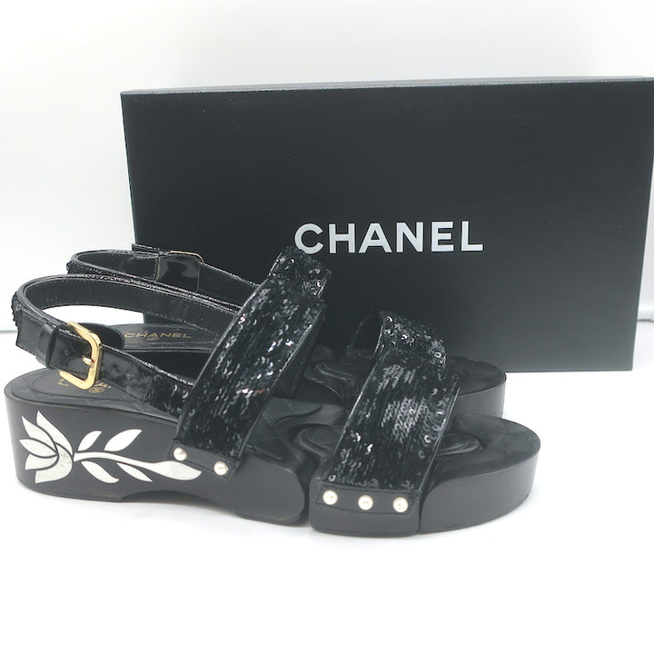 Pre-loved/Used Chanel Women&