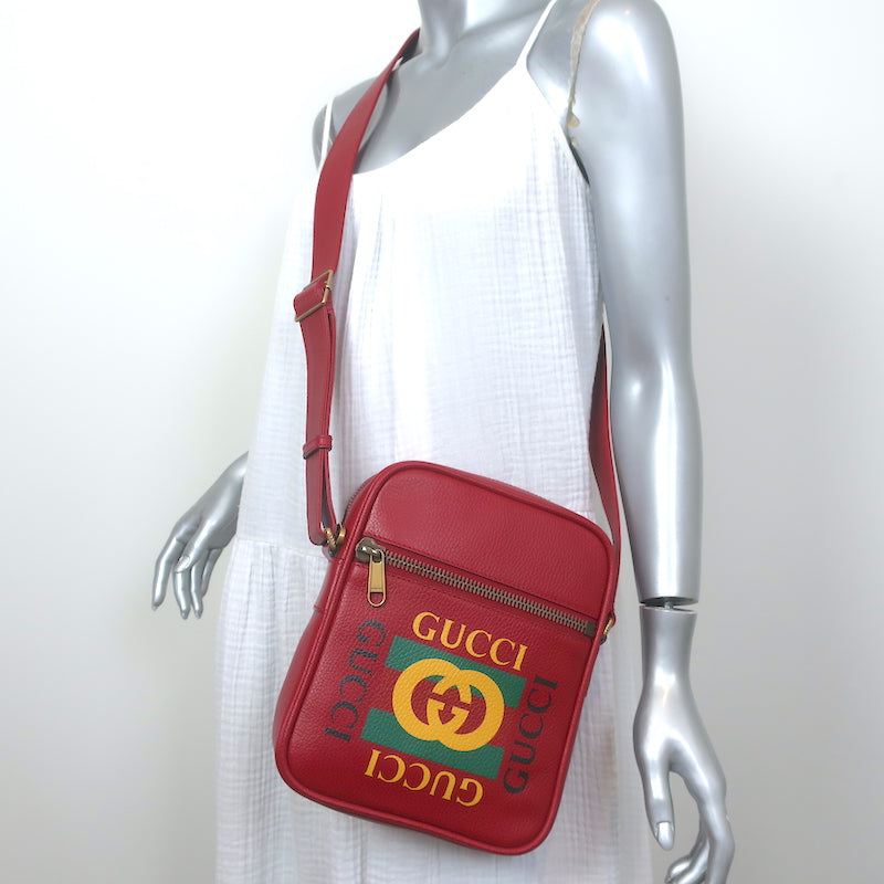 Gucci Logo Print Messenger Bag Red Grained Leather Small Crossbody NEW
