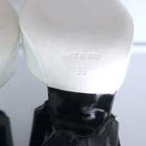 Chanel CC Bicolor Mary Jane Pumps Black & White Patent Leather Size 39 NEW