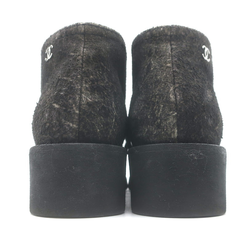 Chanel 16A CC Lace-Up Chukka Boots Dark Grey Textured Suede Size 38 US 7