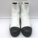 Chanel 22B CC Cap Toe Bicolor Stretch Leather Ankle Boots Cream/Black Size 37.5