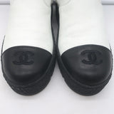 Chanel 22B CC Cap Toe Bicolor Stretch Leather Ankle Boots Cream/Black Size 37.5